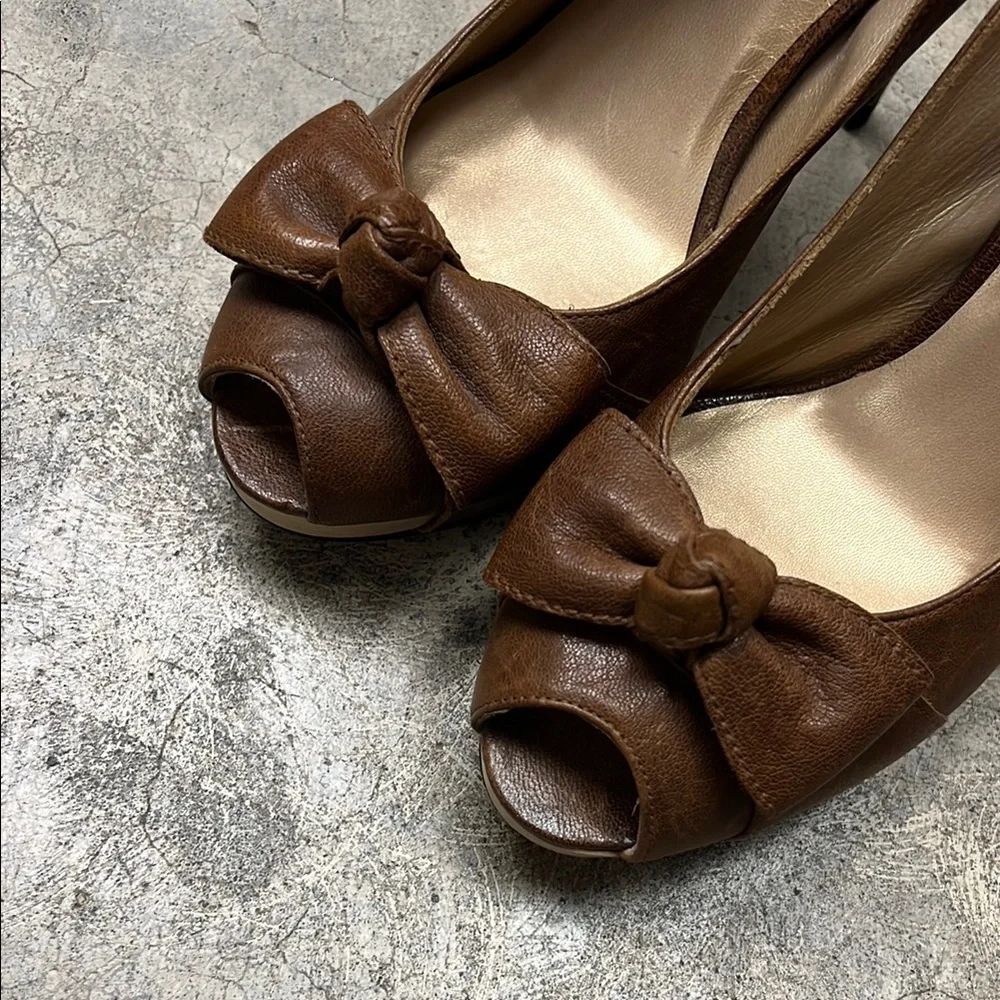 * Stuart Weitzman Brown and Cream Peep-Toe Heels - Picture 8 of 9
